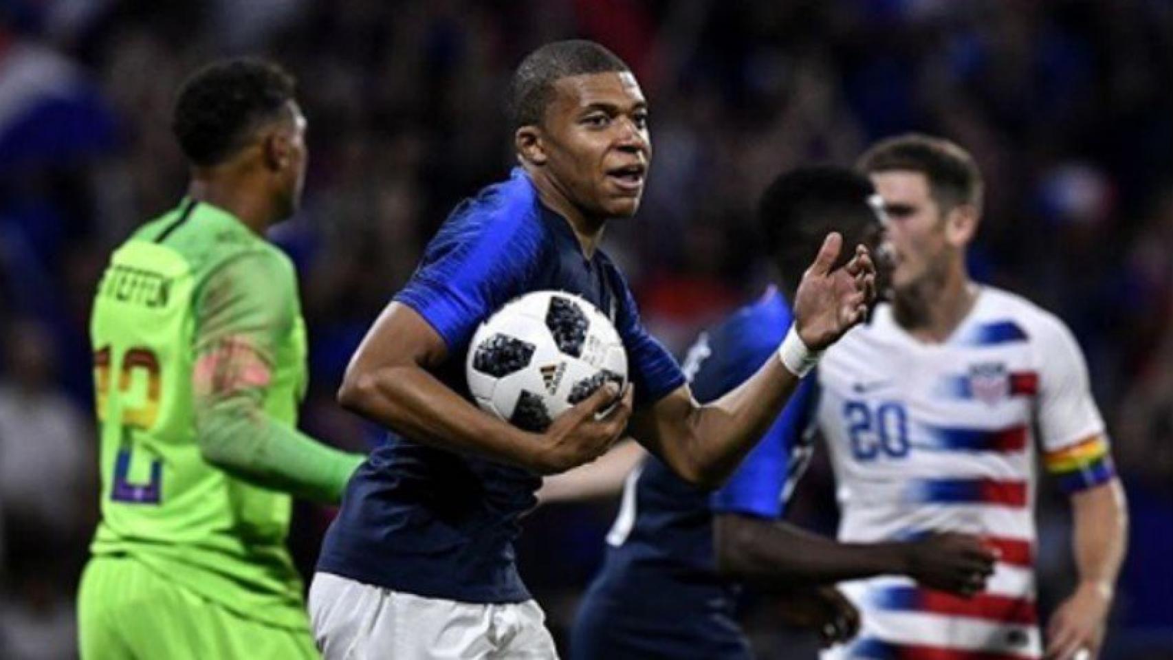 Mbappé con la selección de Feancia. Foto Instagram (@k.mbappe29)