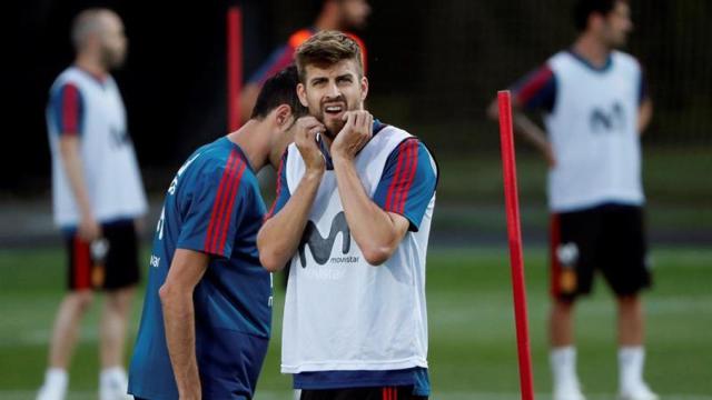 Gerard Piqué, durante un entrenamiento con España.