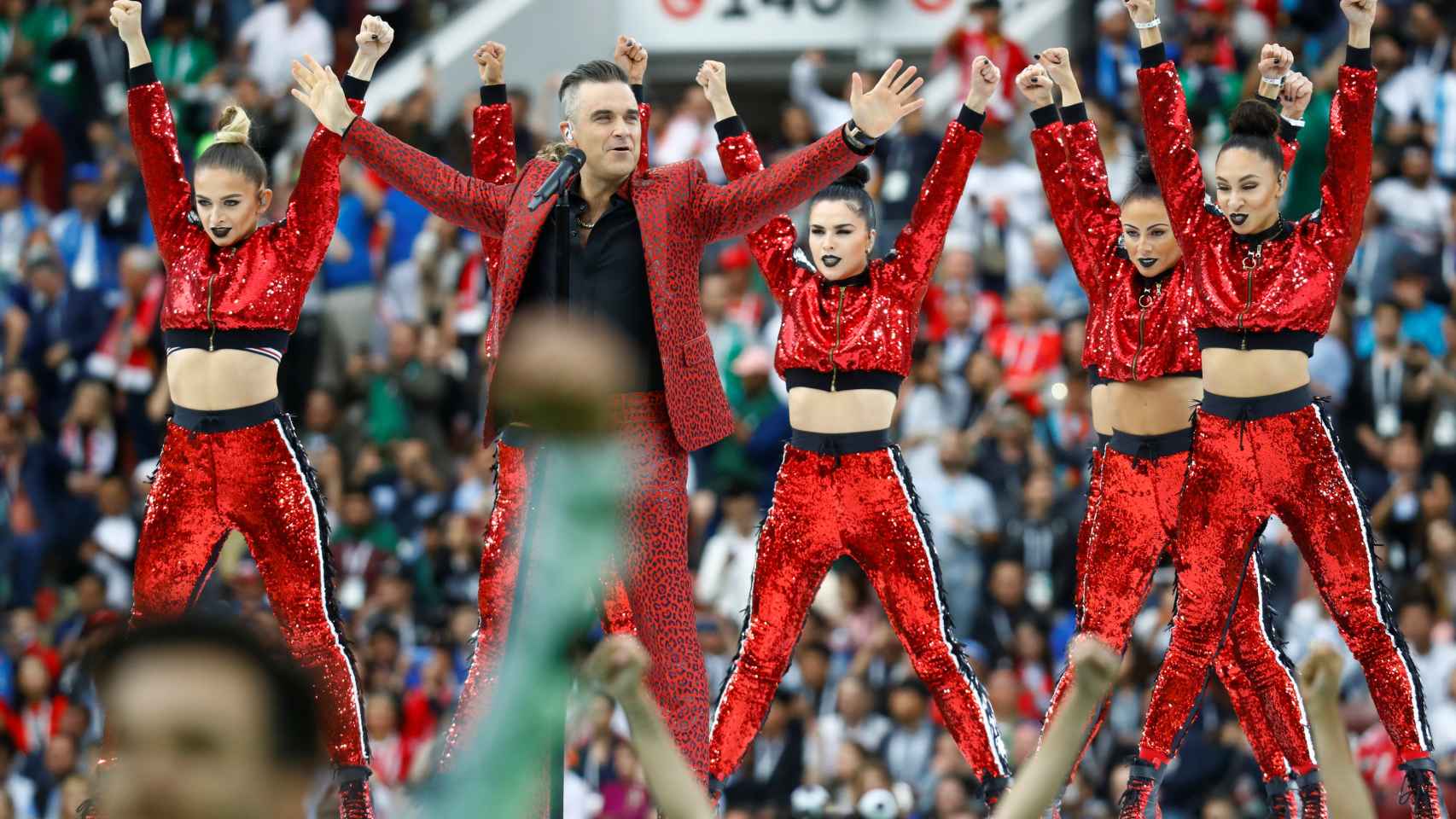 Robbie Williams fue el auténtico proptagonista de la ceremonia inauguración. / Reuters