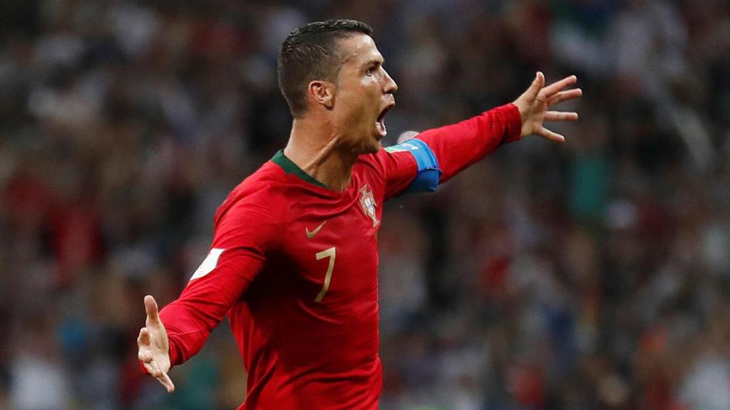 Cristiano Ronaldo celebra su tercer gol ante España, el del empate definitivo.