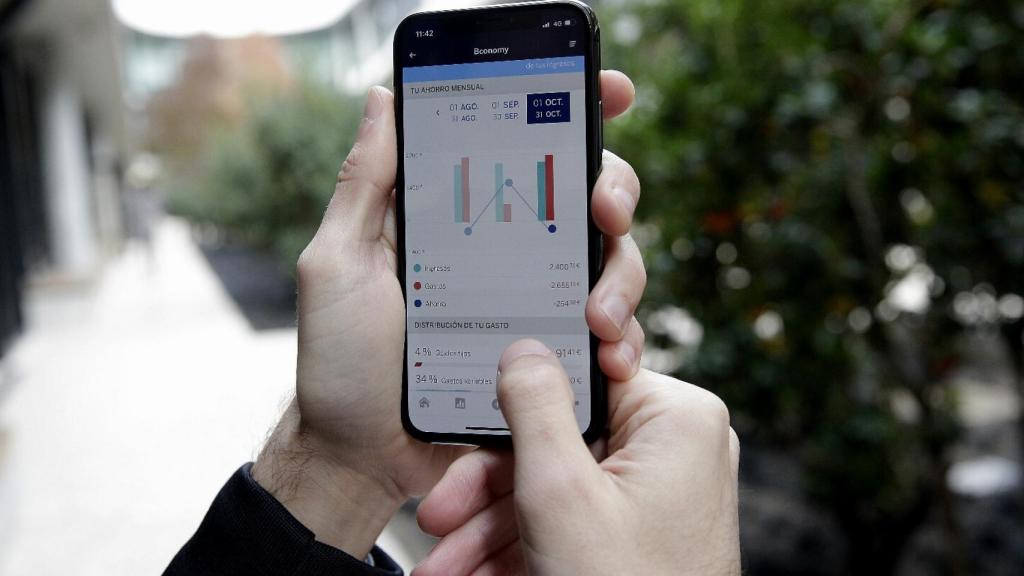 La app de BBVA puede mostrar los movimientos previstos en una cuenta.