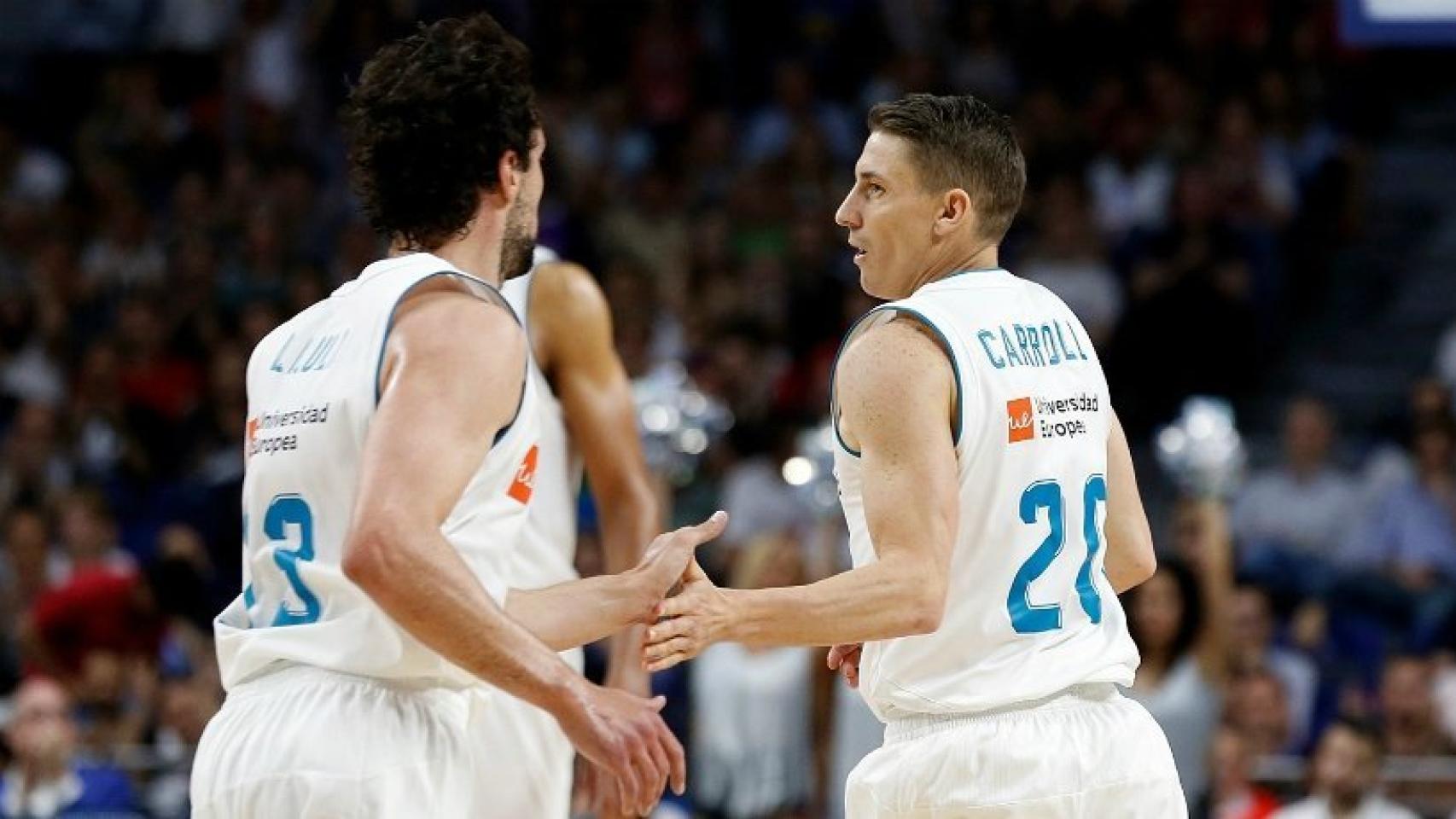 Llull celebra con Carroll. Foto: acbmedia