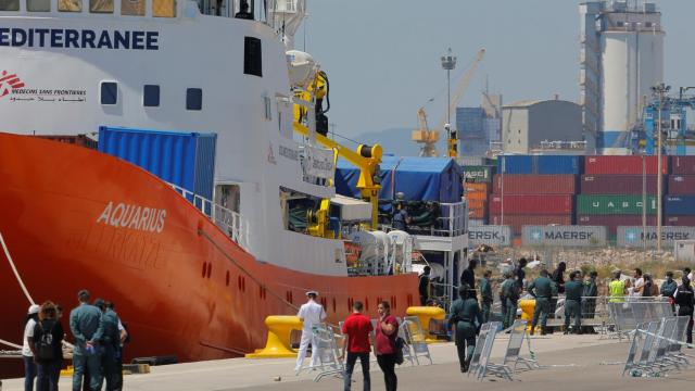 2018-06-17T111356Z_782974334_RC1176568AC0_RTRMADP_3_EUROPE-MIGRANTS-ITALY-SPAIN