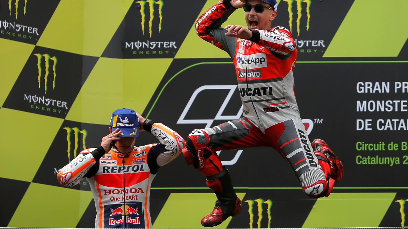 Jorge Lorenzo celebra su victoria en Montmeló.