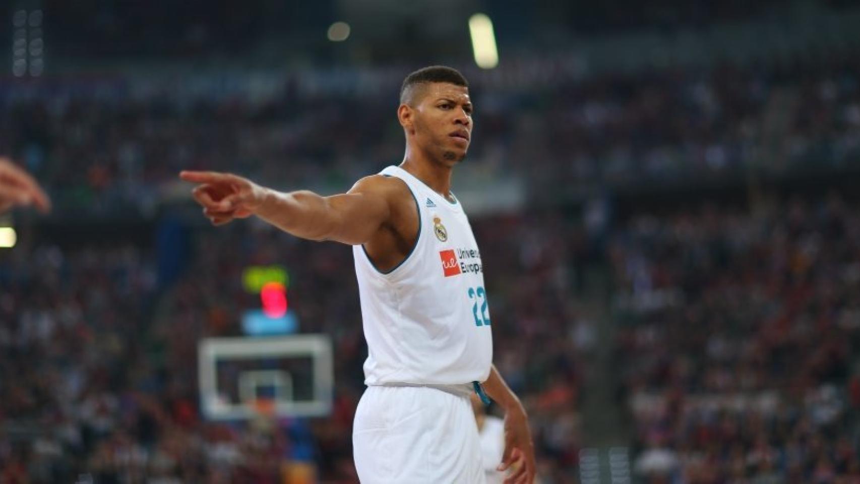 Tavares señalando durante un partido. Foto: acbmedia