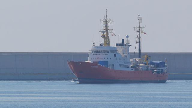 El Aquarius, a su llegada al puerto de Valencia