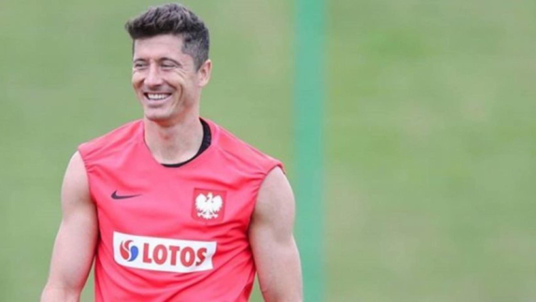 Robert Lewandowski durante un entrenamiento con Polonia. Foto: Instagram (@rl9)