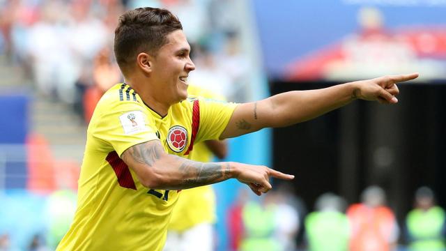 Juan Quintero celebra su gol con Colombia.