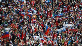 Los aficionados rusos celebran un gol.