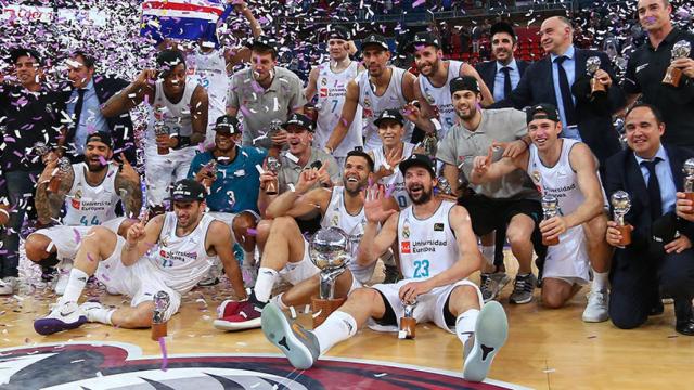 El Real Madrid celebra su ACB 34. Foto: acbmedia