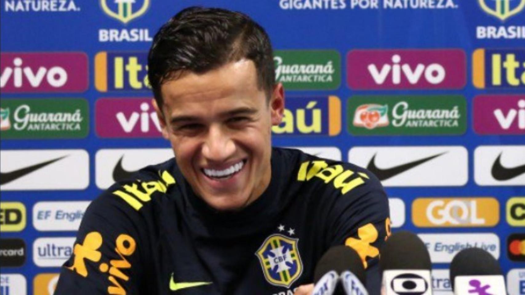 Coutinho en rueda de prensa con Brasil