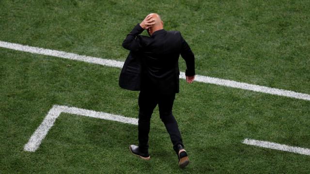 Sampaoli, en el zona técnica de su banquillo tras el 0-1 de Croacia.