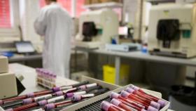 Muestras de sangre en un laboratorio
