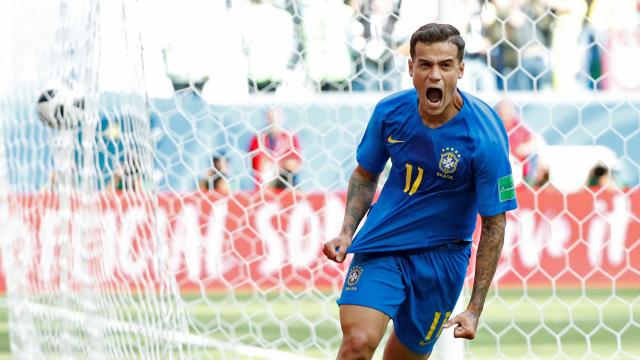 Coutinho marca el gol de la victoria.