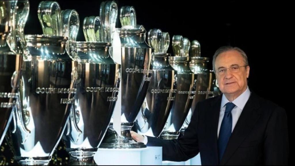 Florentino Pérez, con las Champions League del Real Madrid