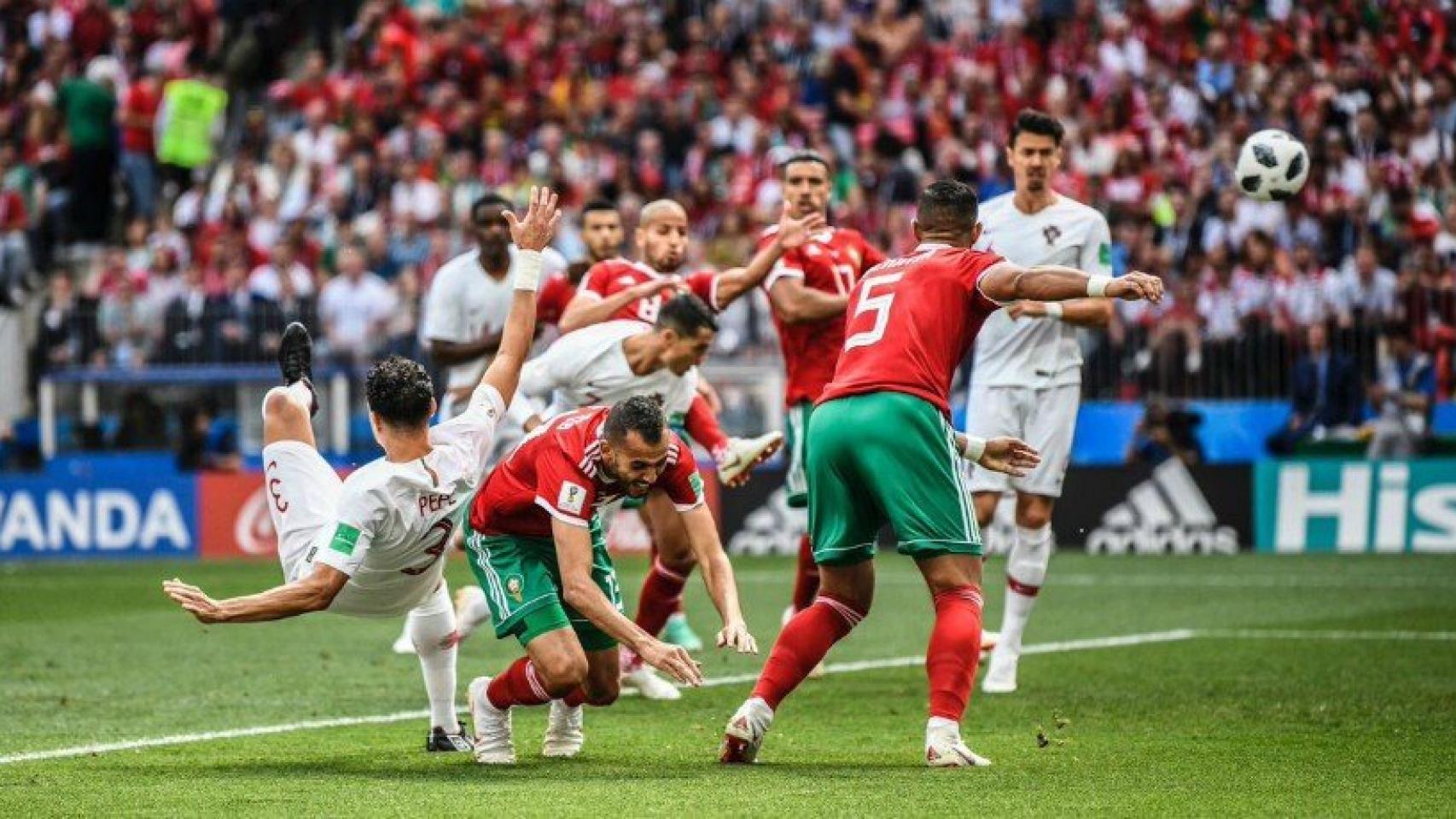 Cristiano en la acción en la que marca el gol de la victoria ante Marruecos. Foto: Twitter (@Cristiano)