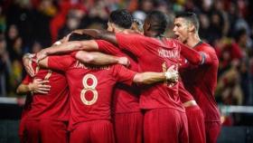 Portugal celebra un gol. Foto: Twitter (@Fabio_Coentrao)