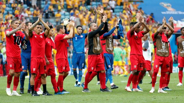 Los peruanos se despiden del Mundial.