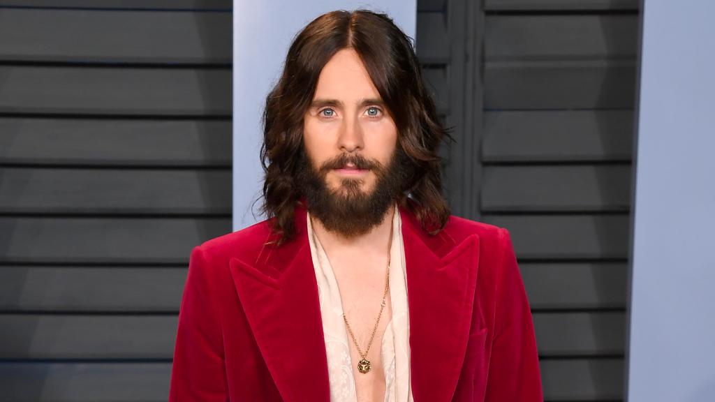 Jared Leto posando.