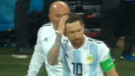 Sampaoli habla con Messi