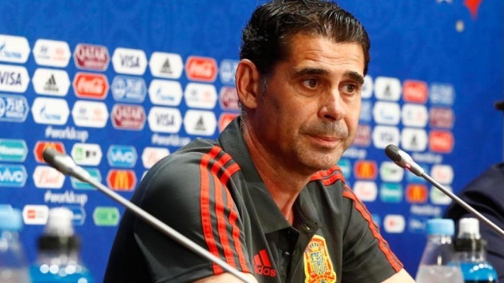 Fernando Hierro, en rueda de prensa. Foto: sefutbol.com