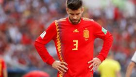 Gerard Piqué, cabizbajo, en el partido de España ante Rusia.