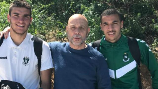 Gonzalo Guijarro y Hakim junto al representante Julián de la Paz