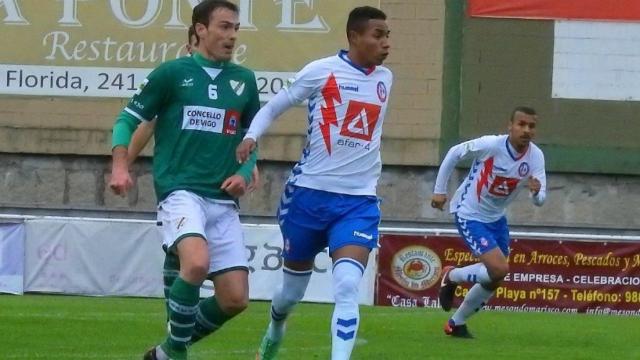 Jeisson Martínez, en un partido contra el Coruxo. Foto: rayomajadahonda.es