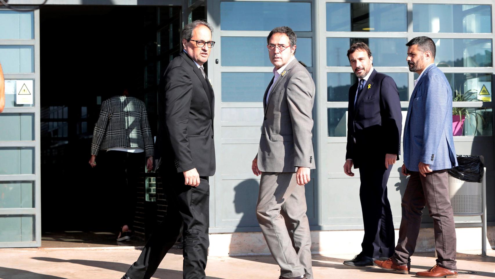 Torra a la entrada de la cárcel de Lledoners