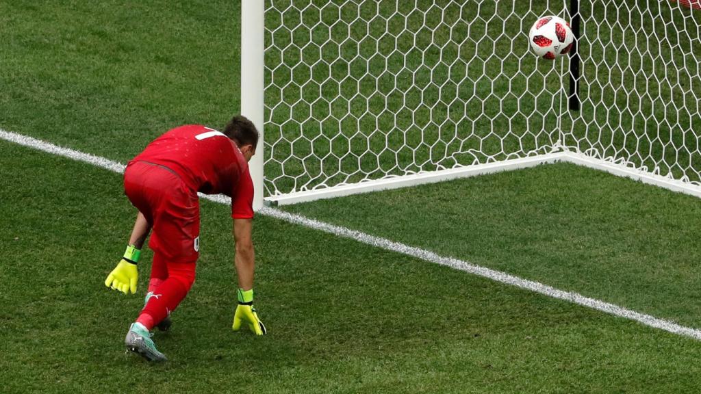 Muslera canta contra Francia.