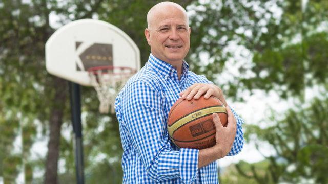 Javier Imbroda, entrenador de baloncesto, ha fichado por Ciudadanos.