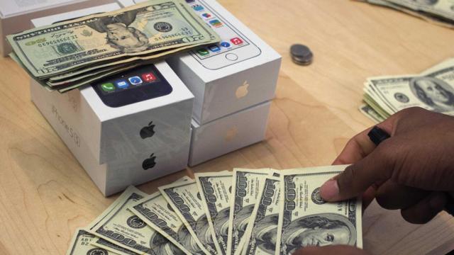 dinero iphone ricos