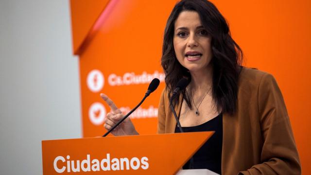 Arrimadas, este lunes durante una rueda de prensa.