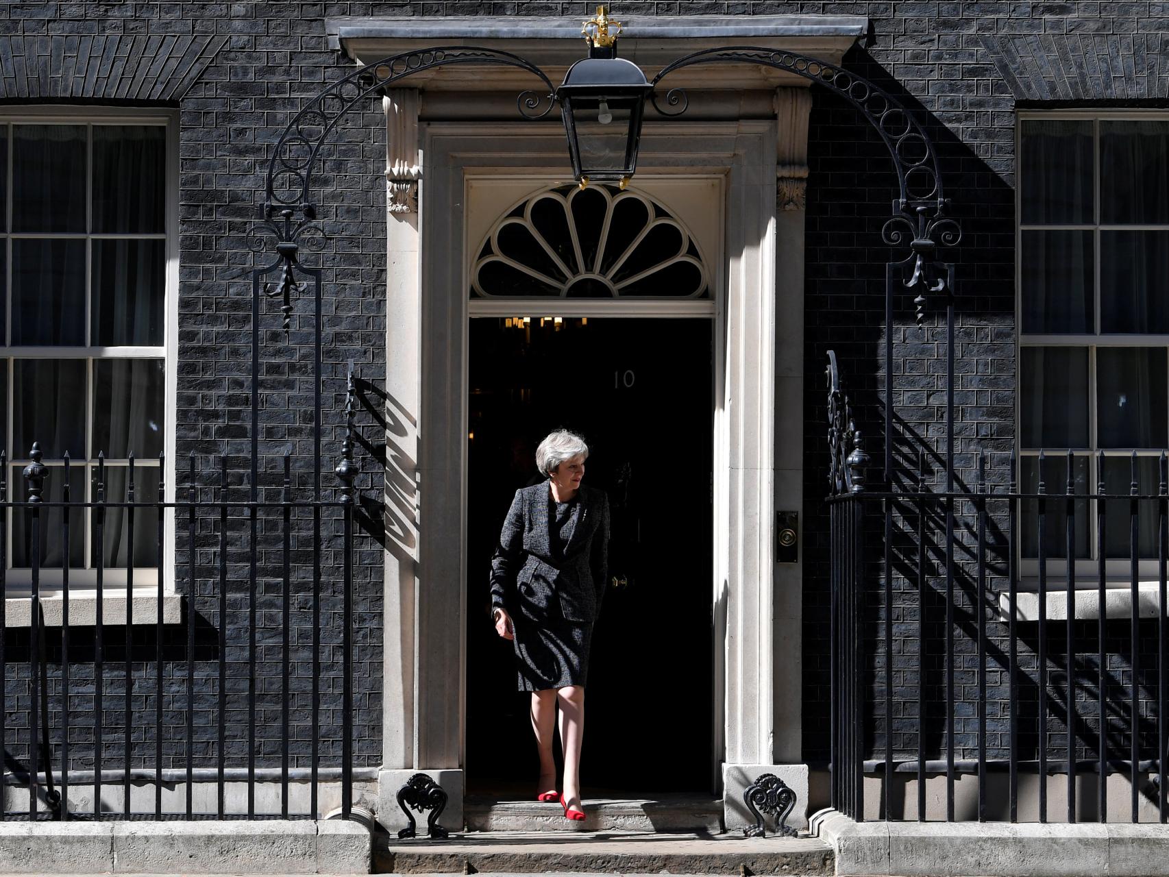 Theresa May en el 10 de Downing Street. Foto: Reuters