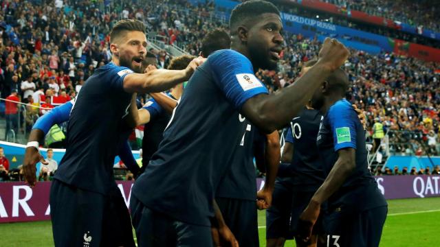 Umtiti celebra el gol de Francia.