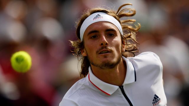 El griego Tsitsipas, durante su partido de octavos ante John Isner.