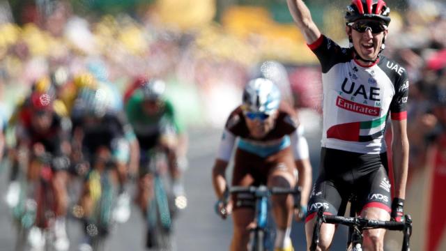 Dan Martin en la meta del Muro de Bretaña.