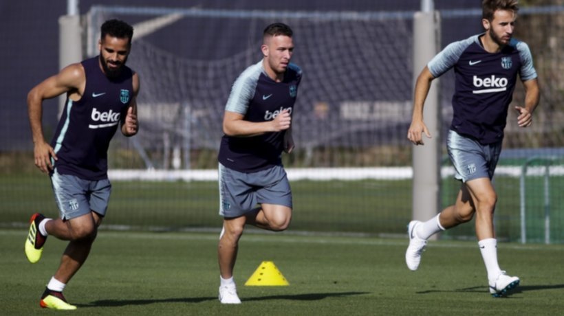 Arthur habló con Neymar antes de fichar por el Barça