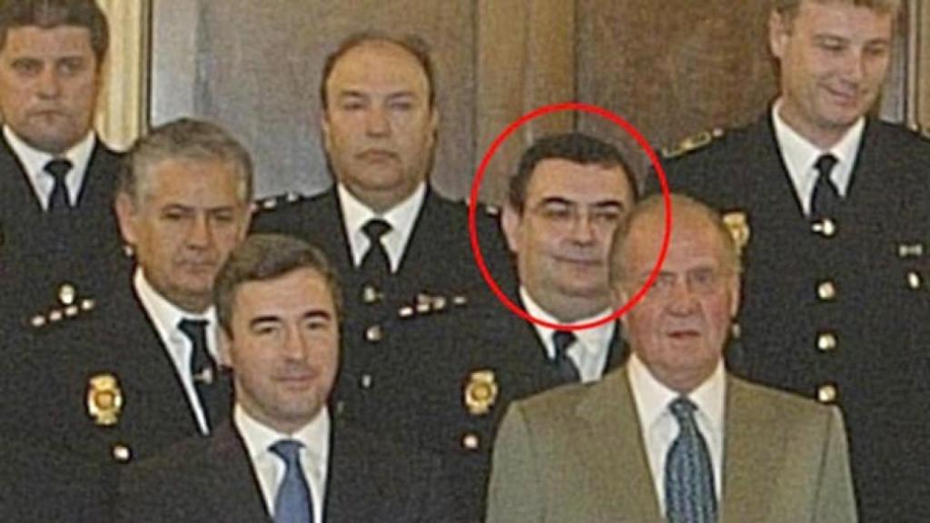 Enrique García Castaño, en un acto en presencia del exministro Acebes y Juan Carlos I.