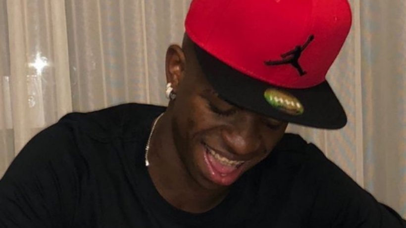 Vinicius renueva con Nike