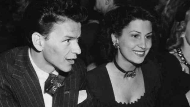 Frank Sinatra y su primera mujer, Nancy.