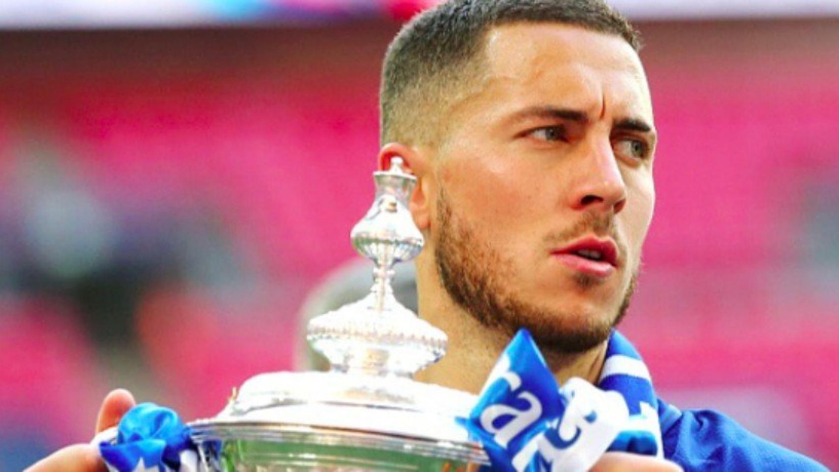 Hazard tras ganar la FA Cup con el Chelsea. Foto chelseafc.com