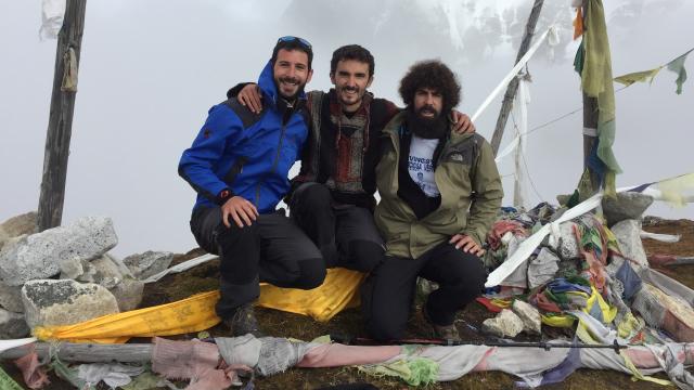 Carlos, Efrén y Adrián.