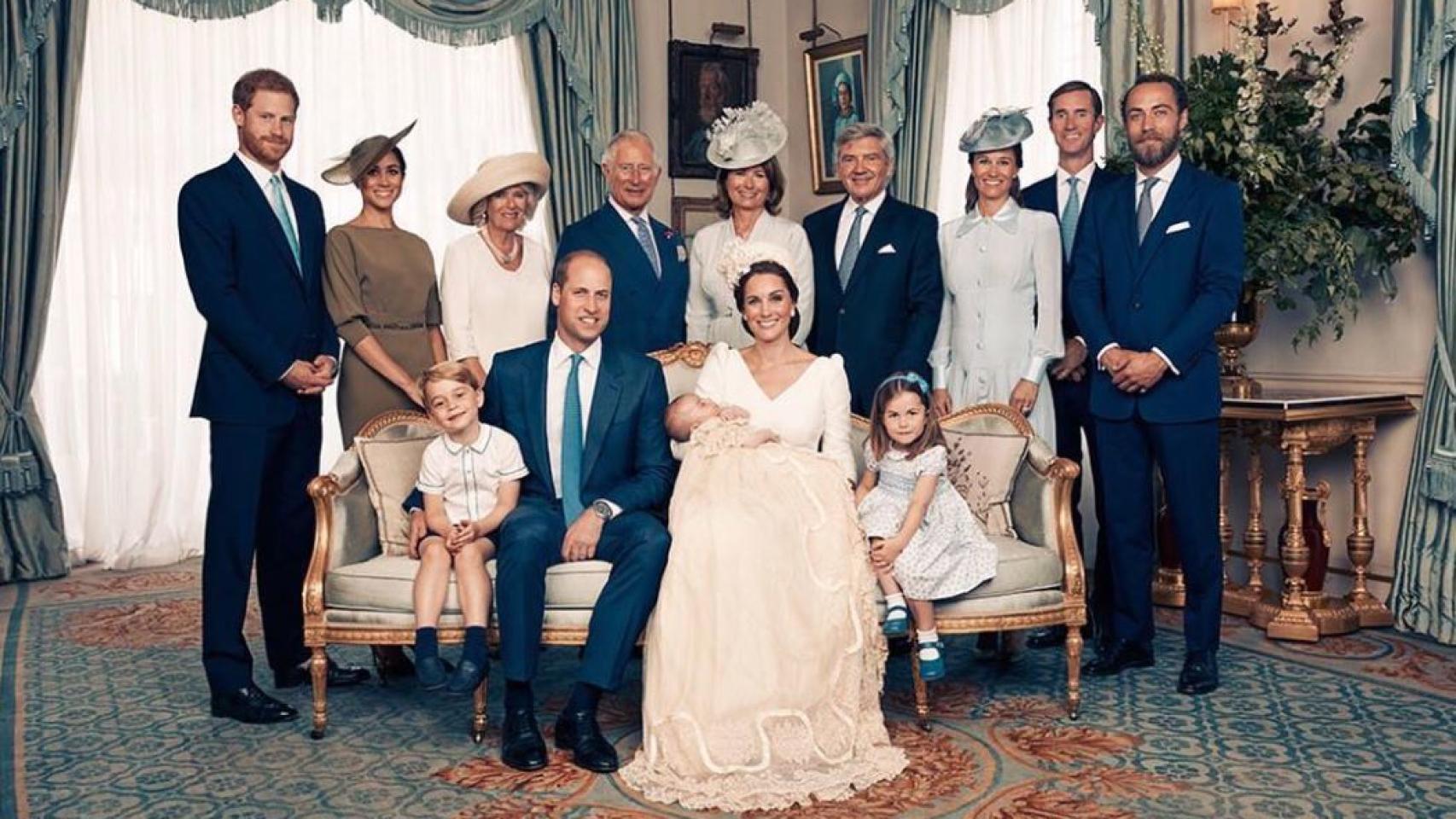 La familia al completo durante el bautizo del príncipe Louis.