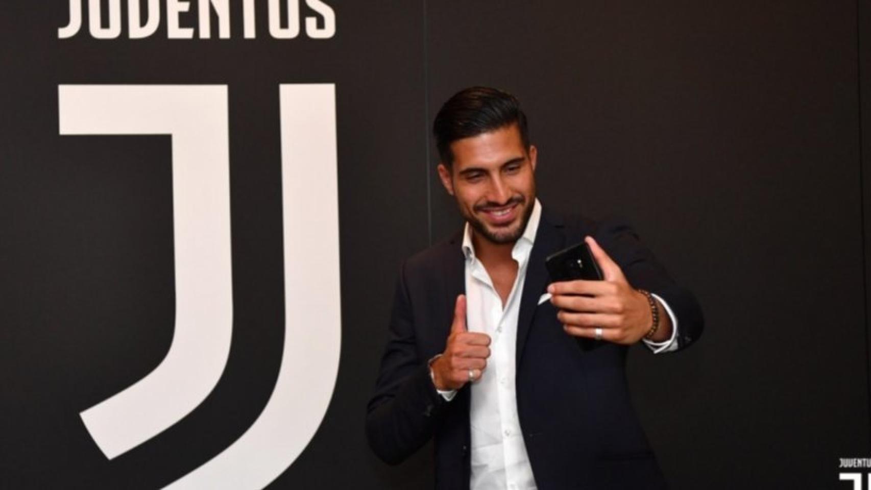 Emre Can posa en el estadio de la Juventus. Foto: Twitter (@juventusfc)