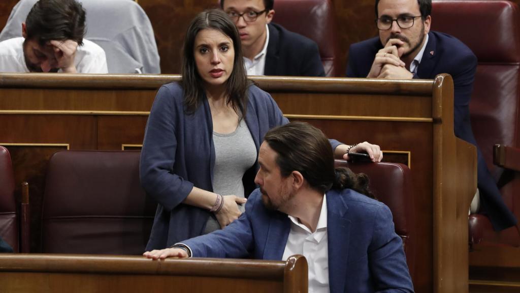 Irene Montero y Pablo Iglesias en el Congreso de los Diputados.