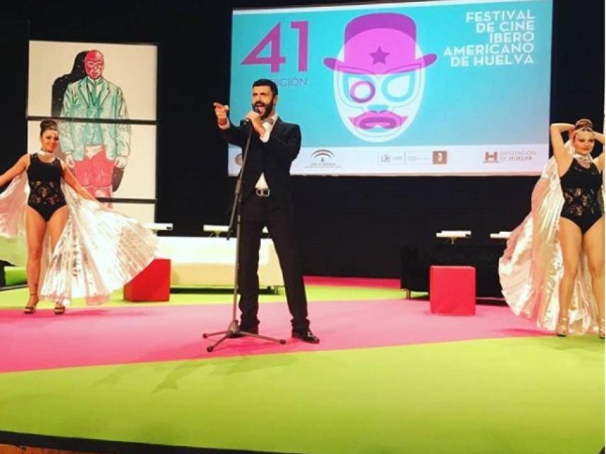 EL cantante durante una actuación en el Festival de Cine Iberoamericano de Huelva.