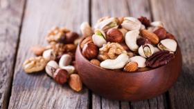 Los frutos secos como las nueces, los pistachos, o las avellanas no engordan.