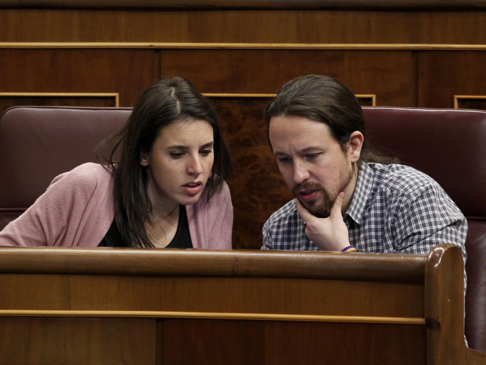 Irene Montero y Pablo Iglesias en el Congreso de los Diputados.