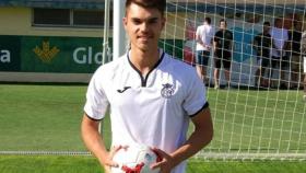 Gorka Fidalgo con la camiseta de su nuevo equipo. Foto: (@UCBonquense)